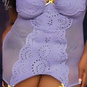 Dream girl plus size gartered chemise
